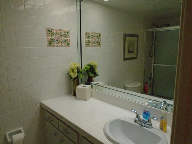 2 BR, 2 BA Apartment 3165 Northeast 48th Court, Lighthouse Point, FL 33064