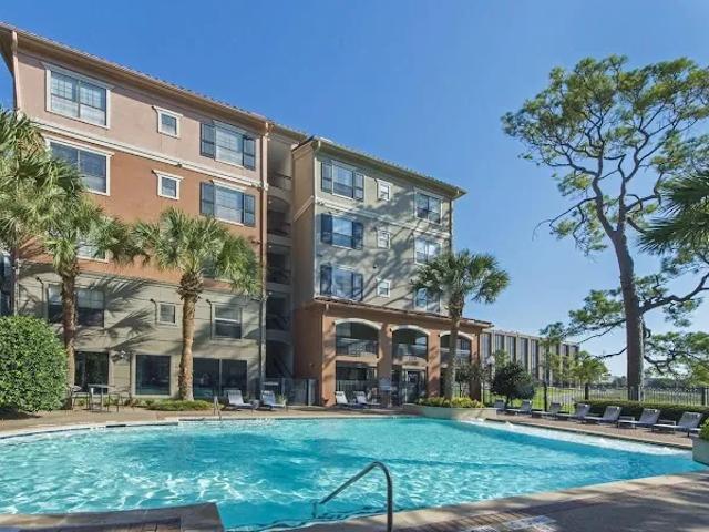2 BR, 2 BA Apartment 320 Jackson Hill St, Houston, TX 77007