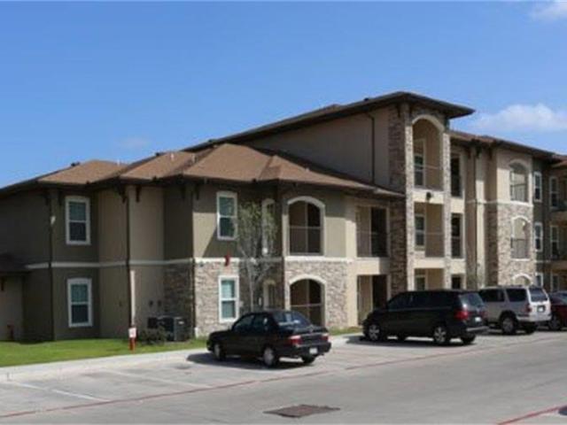 2 BR, 2 BA Apartment 3220 Galeno Crossing, Brownsville, TX 78526
