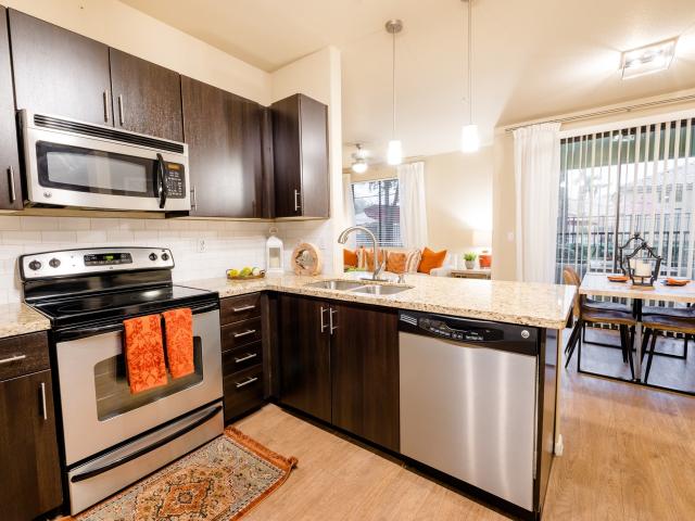 2 BR, 2 BA Apartment 3250 South Arizona Avenue Unit 3096, Chandler, AZ 85248