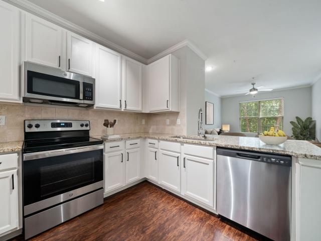 2 BR, 2 BA Apartment 32 Ardmion Park Unit 4204, Asheville, NC 28801