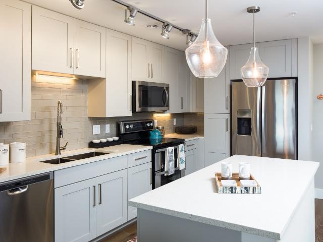 2 BR, 2 BA Apartment 333 E Palmetto Park Rd Unit 423, Boca Raton, FL 33432
