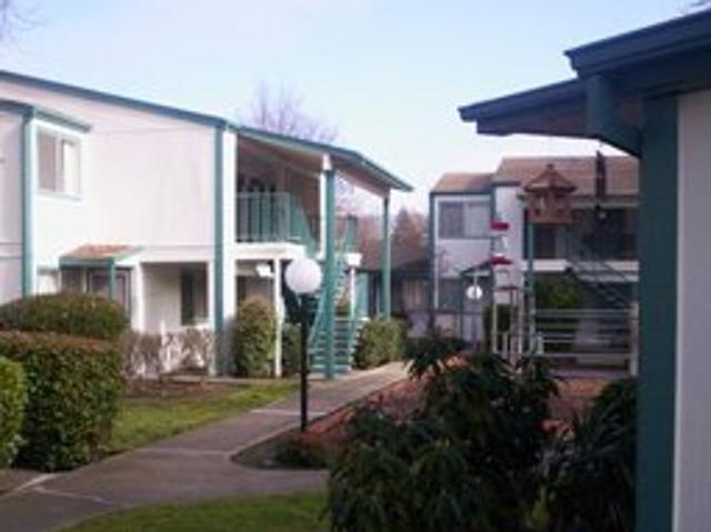 2 BR, 2 BA Apartment 333 Lorraine Ave, Eagle Point, OR 97524