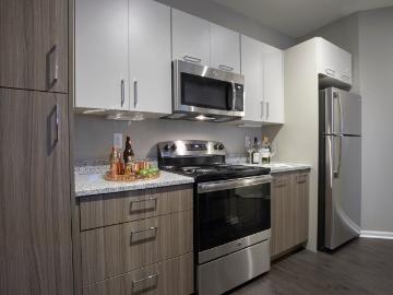 2 BR, 2 BA Apartment 3300 Five Points Drive Unit 3230 305, Auburn Hills, MI 48326