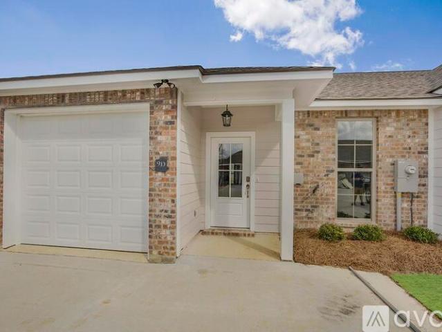 2 BR, 2 BA Apartment 33260 LA 16, Unit 5B, Denham Springs, LA 70706