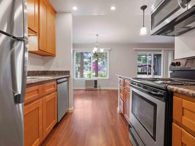 2 BR, 2 BA Apartment 3375 Homestead Road Unit 039, Santa Clara, CA 95051