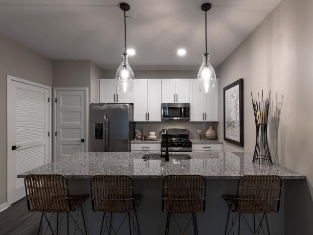 2 BR, 2 BA Apartment 3S635 Everton Drive Unit 719 307, Warrenville, IL 60555