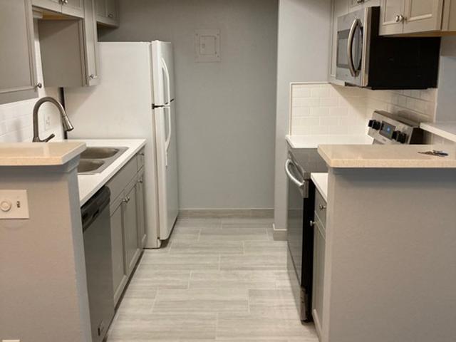 2 BR, 2 BA Apartment 4400 South Quebec Street, Unit Y107, Denver, CO 80237