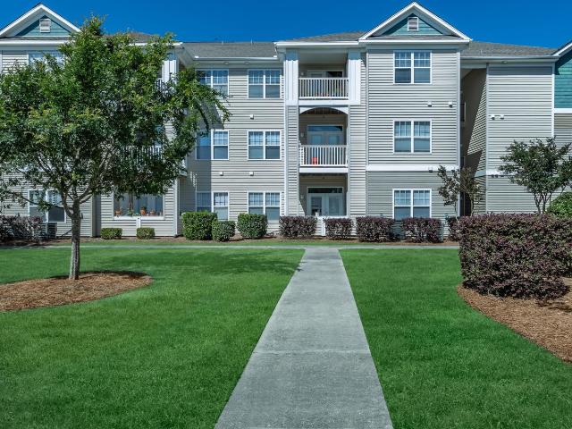 2 BR, 2 BA Apartment 4413 Cohan Circle Unit 4529 306, Wilmington, NC 28405