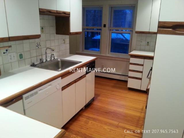 2 BR, 2 BA Apartment 441 Union St. Apt Bangor, ME 04401