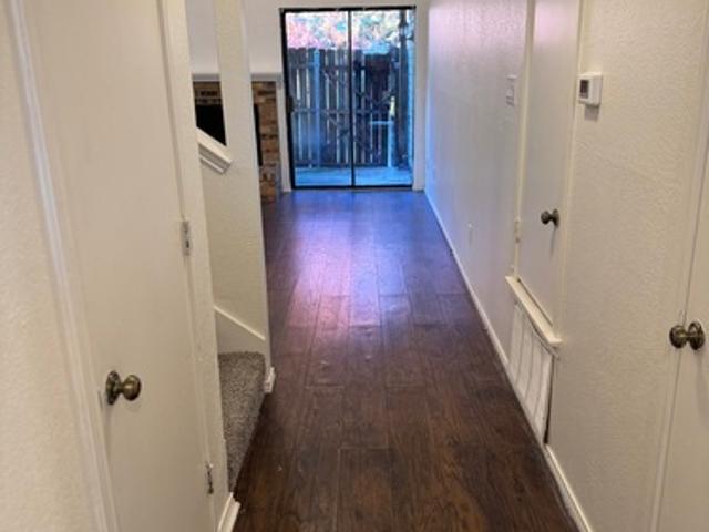 2 BR, 2 BA Apartment 4420 Hulen Circle West, Fort Worth, TX 76133