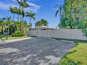 2 BR, 2 BA Apartment 4422 Sea Grape Drive, Lauderdale by the Sea, FL 33308