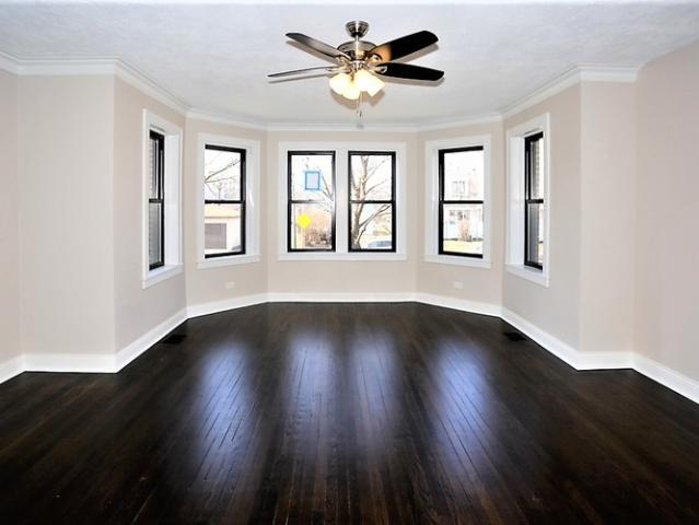 2 BR, 2 BA Apartment 4445 N Rockwell St, Unit 4445 #3, Chicago, IL 60625