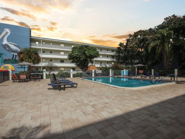 2 BR, 2 BA Apartment 444 N Paula Drive Unit 347, Dunedin, FL 34698