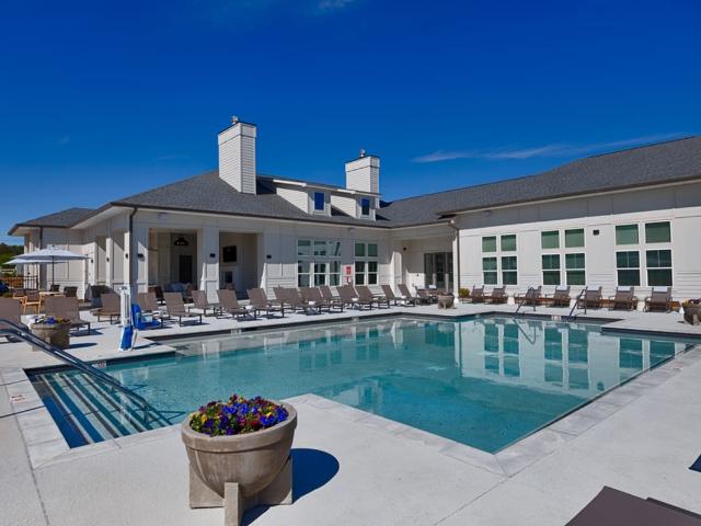 2 BR, 2 BA Apartment 4450 Friends Crossing Northeast Unit 228, Huntsville, AL 35811