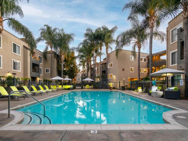 2 BR, 2 BA Apartment 4454 44th Street Unit 335, San Diego, CA 92115