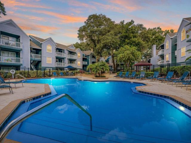 2 BR, 2 BA Apartment 445 Monument Rd Unit 0720, Jacksonville, FL 32225
