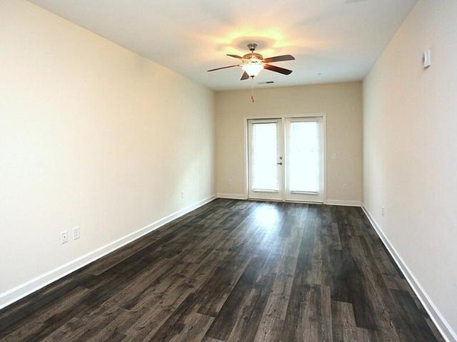 2 BR, 2 BA Apartment 4495 Old Battleground Rd Unit 3B, Greensboro, NC 27410