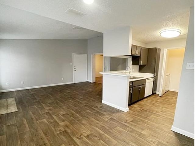 2 BR, 2 BA Apartment 4502 Lake Shore Drive Unit 716, Waco, TX 76710