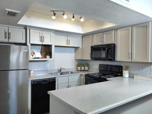 2 BR, 2 BA Apartment 4505 S Hardy Drive Unit 1136, Tempe, AZ 85282