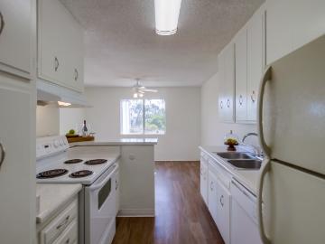 2 BR, 2 BA Apartment 4508 3rd St Unit 36, La Mesa, CA 91941