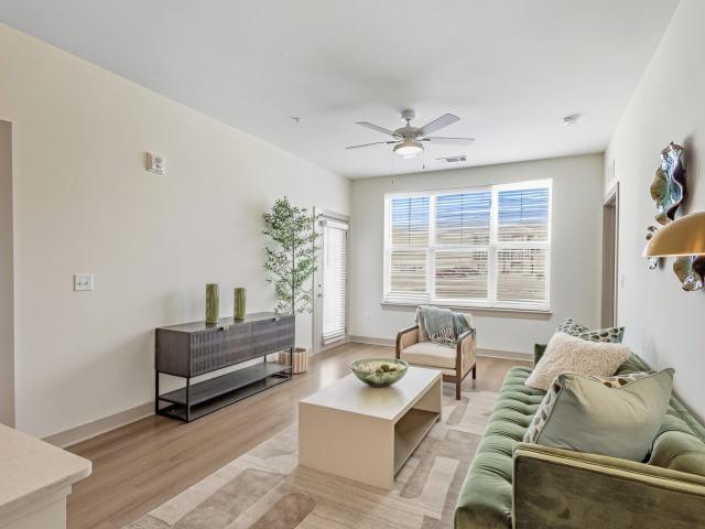 2 BR, 2 BA Apartment 450 Allure Circle Unit 1028, Whiteland, IN 46184