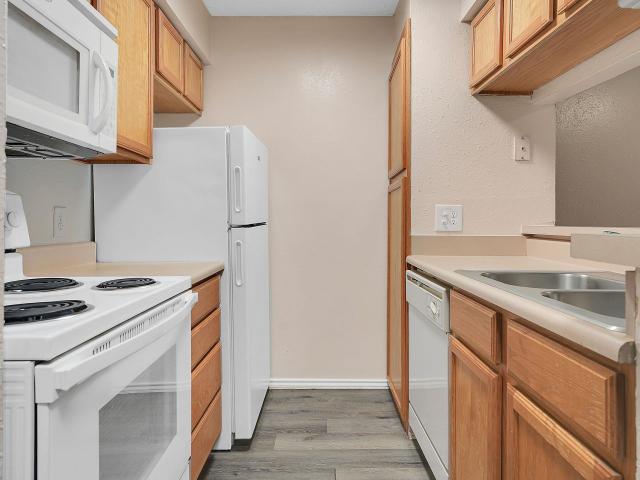 2 BR, 2 BA Apartment 4516 Barnett Rd Unit E 1023, Wichita Falls, TX 76310