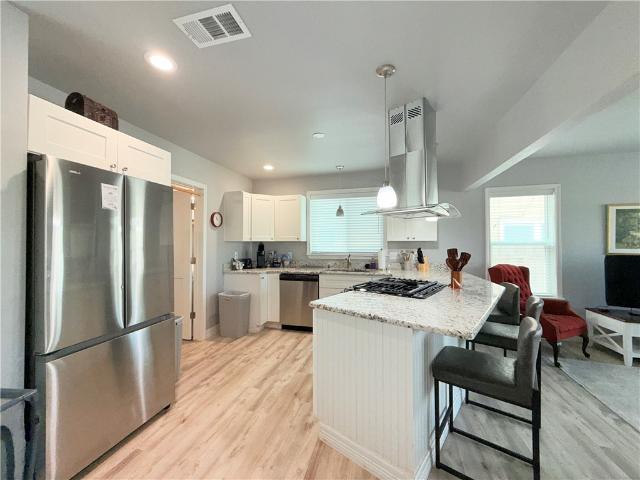 2 BR, 2 BA Apartment 455 Louisiana Avenue, Corpus Christi, TX 78404