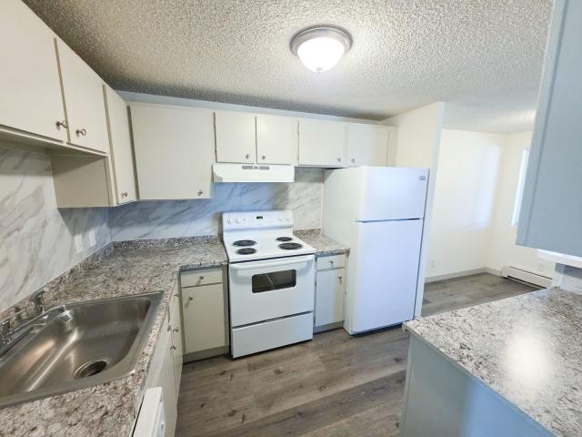 2 BR, 2 BA Apartment 45 Bonnymede Road, Pueblo, CO 81001