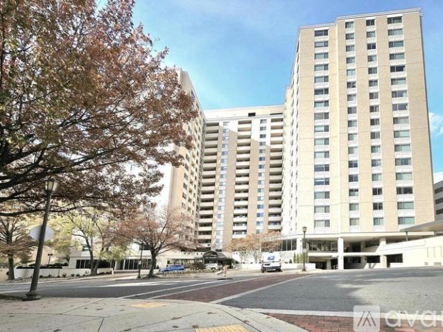 2 BR, 2 BA Apartment 4601 North Park Avenue, Unit 1413, Chevy Chase, MD 20815