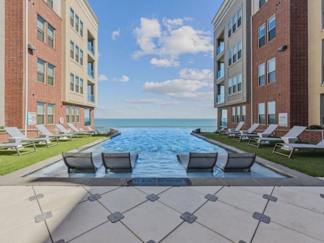 2 BR, 2 BA Apartment 4602 Ocean Drive Unit 1021, Corpus Christi, TX 78412