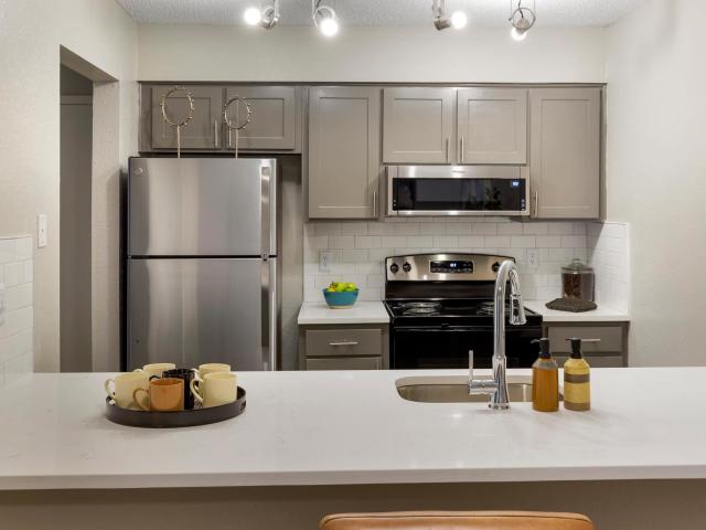 2 BR, 2 BA Apartment 4655 Hope Valley Road Unit 51B, Durham, NC 27707