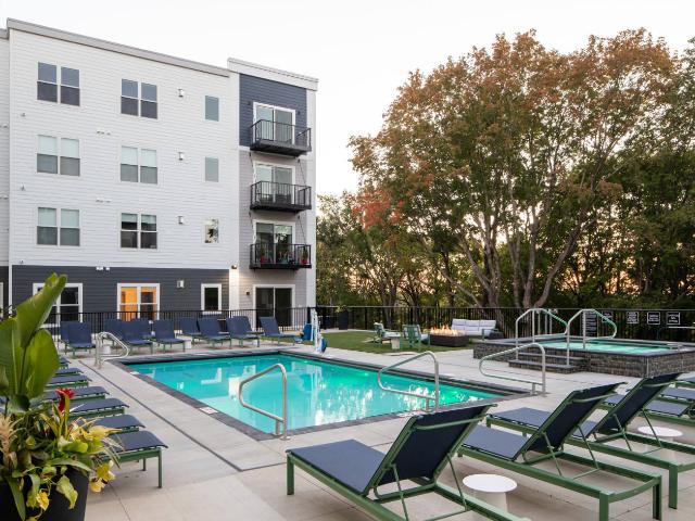 2 BR, 2 BA Apartment 4701 Kings Point Road Unit 447, Mound, MN 55364