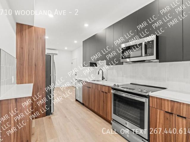 2 BR, 2 BA Apartment 4710 woodland Ave, Philadelphia, PA 19143
