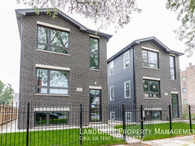 2 BR, 2 BA Apartment 4735 S Michigan Ave, Chicago, IL 60615