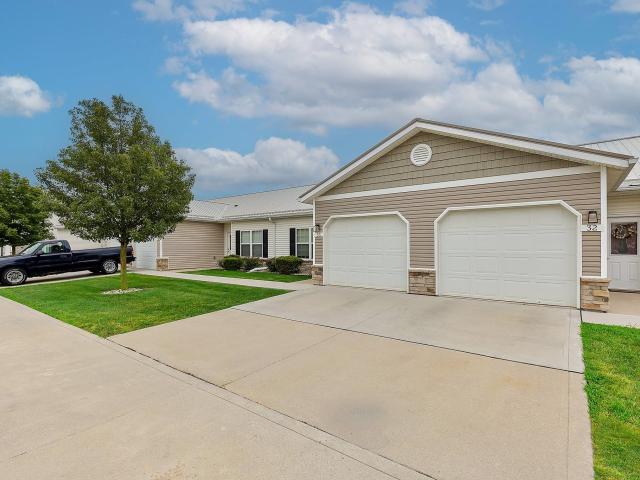 2 BR, 2 BA Apartment 4744 Navarre Ave #40 Unit 4, Oregon, OH 43616