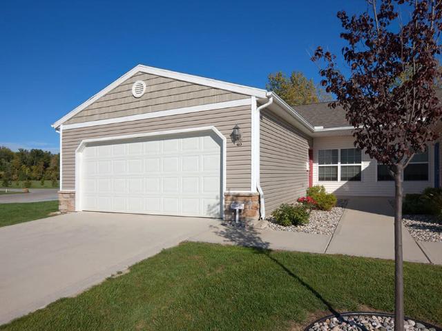 2 BR, 2 BA Apartment 4744 Navarre Ave #40 Unit 18, Oregon, OH 43616