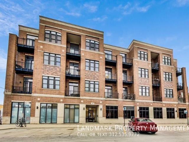 2 BR, 2 BA Apartment 4755 North Washtenaw Avenue, Chicago, IL 60625