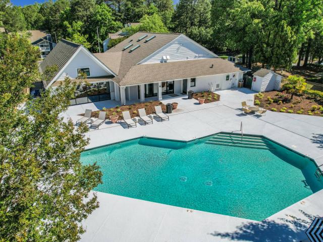 2 BR, 2 BA Apartment 4800 University Drive Unit 22 22G, Durham, NC 27707