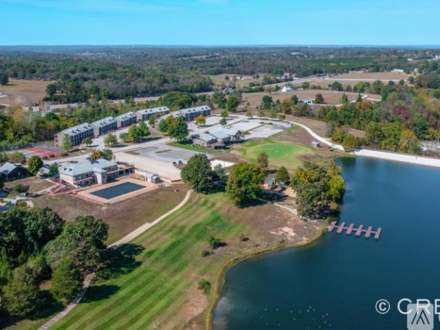 2 BR, 2 BA Apartment 101 Turning Leaf Ln, Unit 65, De Soto, MO 63020
