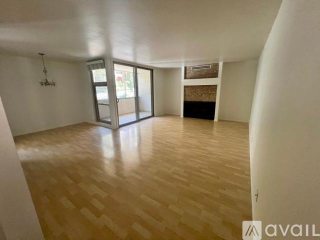 2 BR, 2 BA Apartment 4891 Collwood Boulevard, Unit B, San Diego, CA 92115