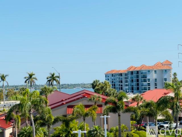 2 BR, 2 BA Apartment 4900 Brittany Drive South, Unit 413, St. Petersburg, FL 33715