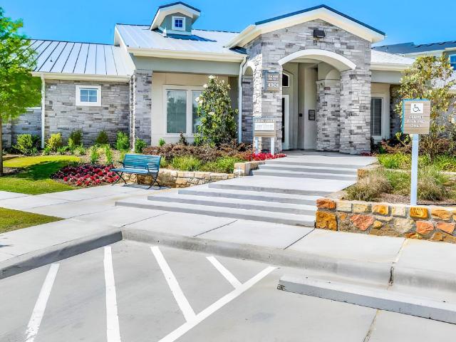 2 BR, 2 BA Apartment 4901 Peninsula Way Unit 09109, Garland, TX 75043