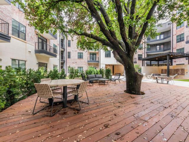 2 BR, 2 BA Apartment 4910 East 7th Street Unit 312, Austin, TX 78702