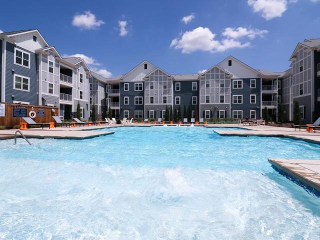 2 BR, 2 BA Apartment 4910 East 21st Street North Unit Private Priced By Bed, Wichita, KS 67208