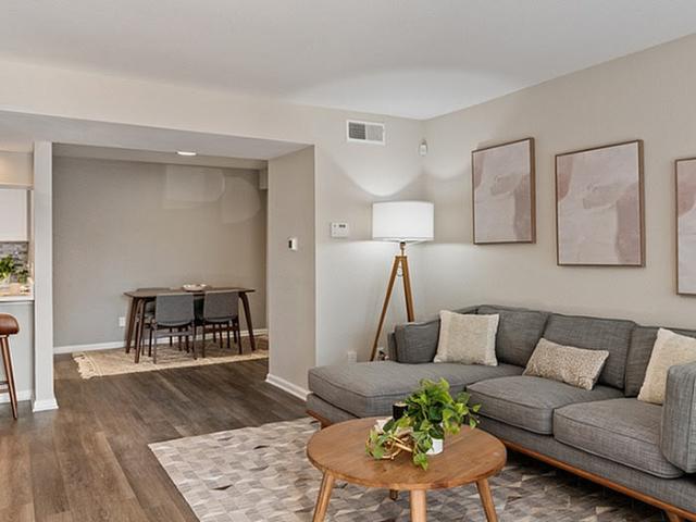 2 BR, 2 BA Apartment 4933 Central Ave Unit 2, Charlotte, NC 28205