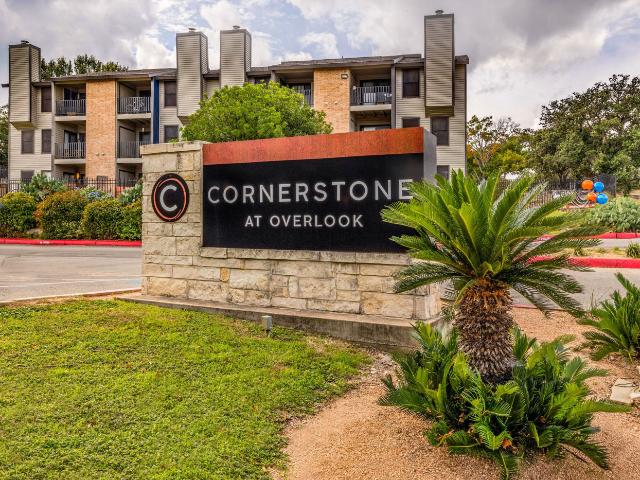 2 BR, 2 BA Apartment 4934 Woodstone Drive Unit 2 0608, San Antonio, TX 78230