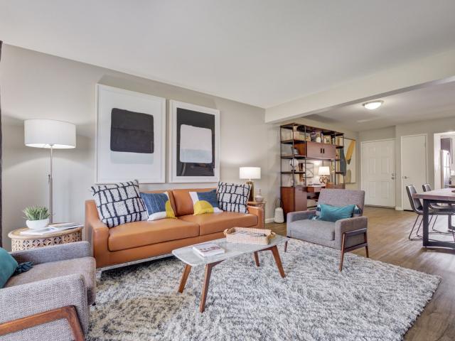 2 BR, 2 BA Apartment 4000 Ellmar Oaks Drive Unit 2 3987, San Jose, CA 95136