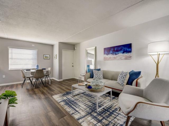 2 BR, 2 BA Apartment 4009 N Howard Ave Unit 19 202, Tampa, FL 33607