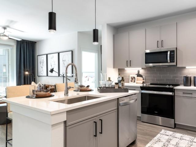 2 BR, 2 BA Apartment 400 West Main Street Unit 2013, Lewisville, TX 75057